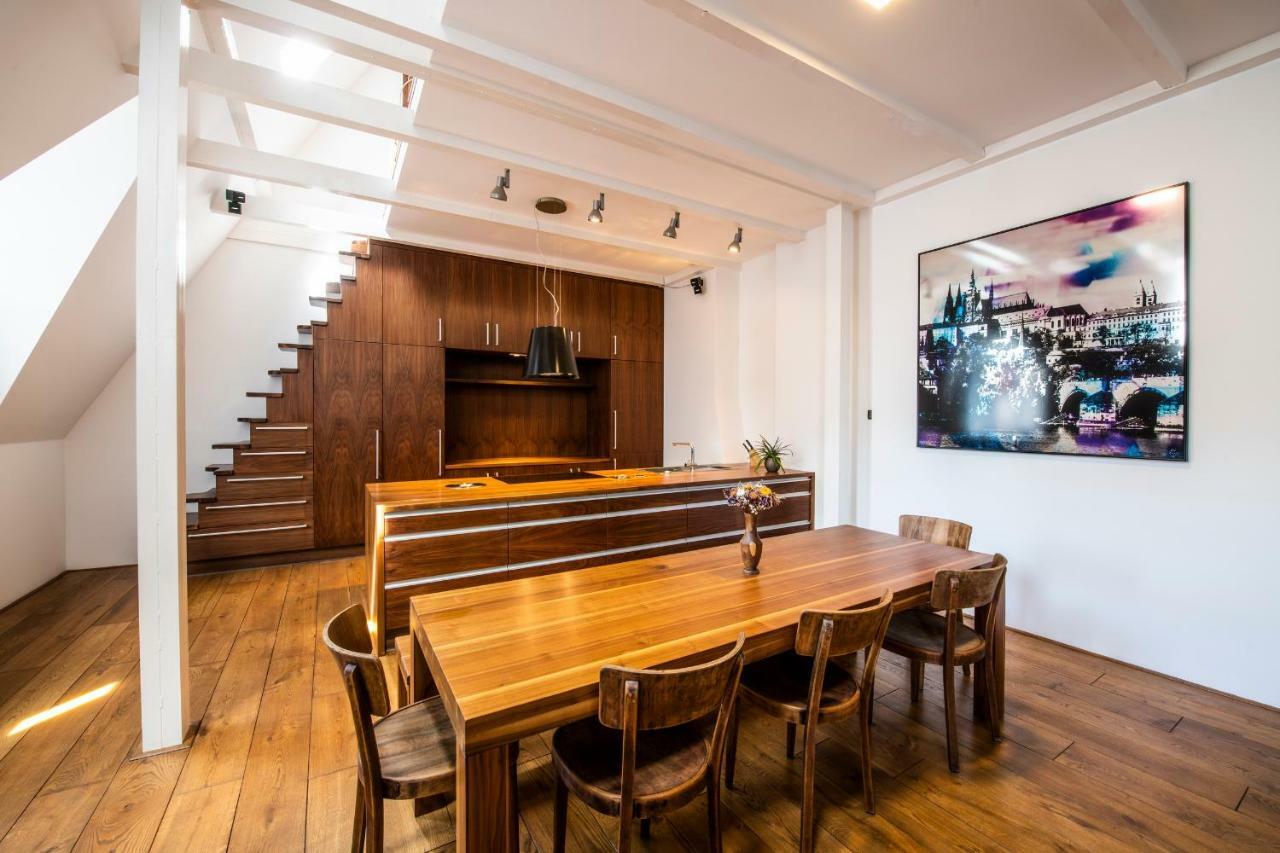 Loft Apartamento Praga Exterior foto